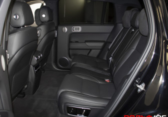 Подержанный автомобиль LiXiang L7 2024 года (10 фото)