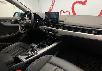 Подержанный автомобиль Audi A4 Sedan 2020 года (7 фото)