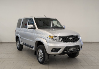 Подержанный автомобиль УАЗ Patriot 2021 года (3 фото)