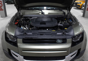 Подержанный автомобиль Land Rover Defender Suv 2021 года (9 фото)
