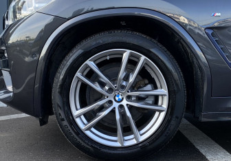 Подержанный автомобиль BMW X4 2019 года (9 фото)