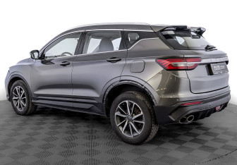 Подержанный автомобиль Geely Coolray 2022 года (7 фото)