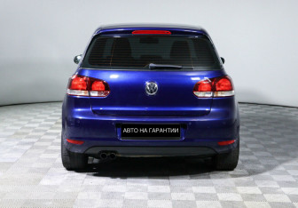 Подержанный автомобиль Volkswagen Golf Hatchback 2009 года (4 фото)