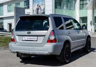 Подержанный автомобиль Subaru Forester Suv 2007 года (5 фото)