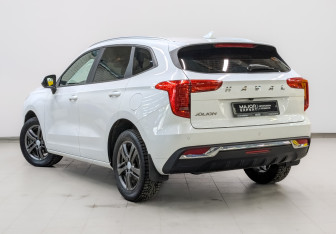 Подержанный автомобиль Haval Jolion 2023 года (7 фото)