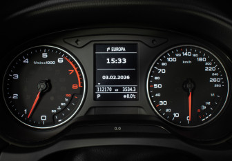 Подержанный автомобиль Audi A3 Sedan 2013 года (12 фото)