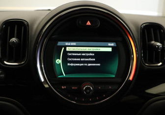 Подержанный автомобиль MINI Countryman 2020 года (13 фото)