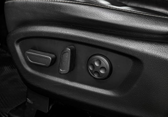 Подержанный автомобиль GAC GS8 2020 года (23 фото)