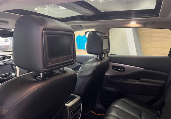 Подержанный автомобиль Nissan Murano Suv 2016 года (19 фото)