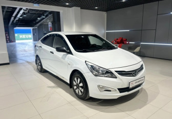 Подержанный автомобиль Hyundai Solaris Sedan 2014 года (3 фото)