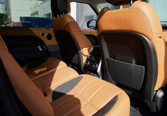 Подержанный автомобиль Land Rover Range Rover Sport 2019 года (10 фото)