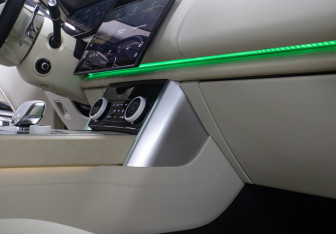 Подержанный автомобиль Land Rover Range Rover 2023 года (10 фото)