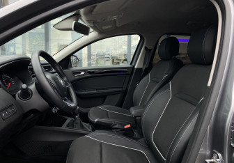 Подержанный автомобиль Renault Arkana 2019 года (24 фото)