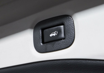 Подержанный автомобиль Nissan X-Trail 2018 года (16 фото)