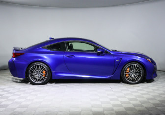 Подержанный автомобиль Lexus RC F 2016 года (4 фото)