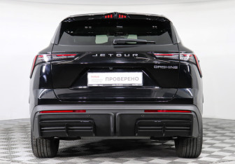 Подержанный автомобиль Jetour Dashing 2023 года (6 фото)