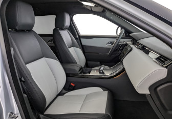 Подержанный автомобиль Land Rover Range Rover Velar 2023 года (23 фото)