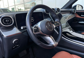 Подержанный автомобиль Mercedes-Benz GLC Coupe 2023 года (13 фото)