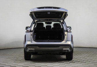 Подержанный автомобиль Jaecoo J7 2023 года (21 фото)