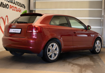 Подержанный автомобиль Audi A3 Hatchback 2009 года (4 фото)