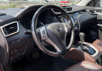 Подержанный автомобиль Nissan Qashqai 2018 года (13 фото)