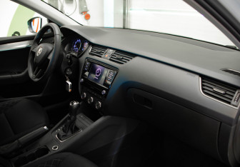 Подержанный автомобиль Skoda Octavia Liftback 2019 года (24 фото)