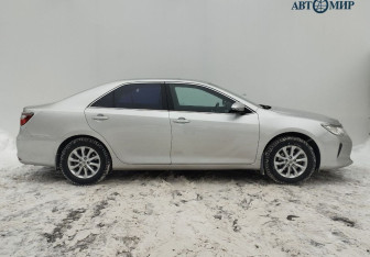 Подержанный автомобиль Toyota Camry Sedan 2014 года (4 фото)