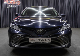 Подержанный автомобиль Toyota Camry Sedan 2020 года (2 фото)