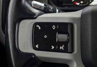 Подержанный автомобиль Land Rover Defender Suv 2021 года (27 фото)