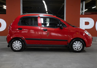 Подержанный автомобиль Chevrolet Spark 2007 года (4 фото)