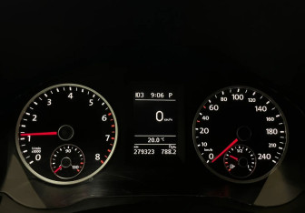 Подержанный автомобиль Volkswagen Tiguan 2014 года (15 фото)