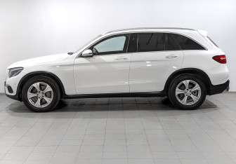Подержанный автомобиль Mercedes-Benz GLC Coupe 2017 года (8 фото)