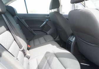 Подержанный автомобиль Skoda Octavia Liftback 2010 года (10 фото)