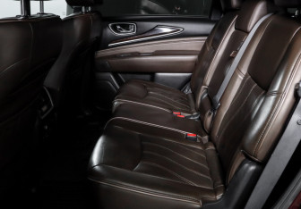 Подержанный автомобиль Infiniti JX 2013 года (10 фото)