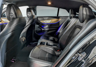 Подержанный автомобиль Mercedes-Benz AMG GT Liftback 2019 года (12 фото)