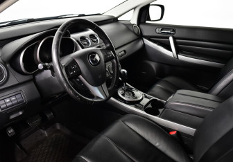 Подержанный автомобиль Mazda CX-7 2011 года (6 фото)