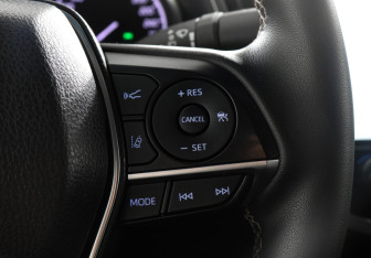 Подержанный автомобиль Toyota Camry Sedan 2019 года (13 фото)