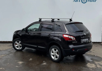 Подержанный автомобиль Nissan Qashqai 2010 года (6 фото)