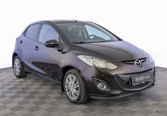 Подержанный автомобиль Mazda 2 Hatchback 2012 года (3 фото)