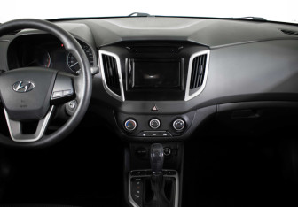Подержанный автомобиль Hyundai Creta 2019 года (14 фото)