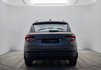 Подержанный автомобиль Skoda Karoq 2020 года (6 фото)