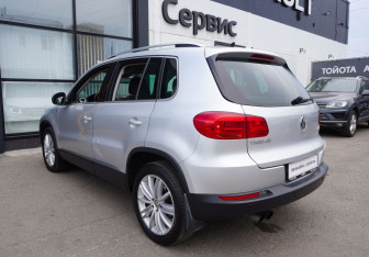 Подержанный автомобиль Volkswagen Tiguan 2013 года (7 фото)