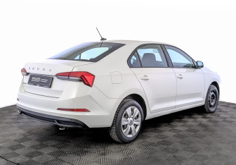 Подержанный автомобиль Skoda Rapid Liftback 2020 года (5 фото)