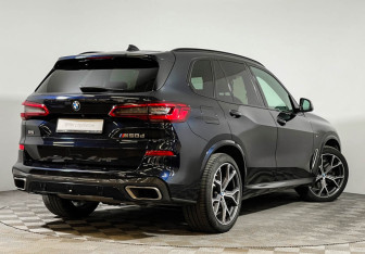 Подержанный автомобиль BMW X5 2019 года (2 фото)