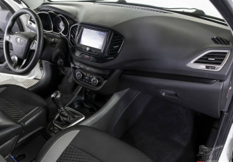 Подержанный автомобиль LADA (ВАЗ) Vesta Sedan 2017 года (7 фото)