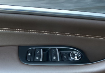 Подержанный автомобиль Chery Tiggo 8 Pro 2021 года (13 фото)