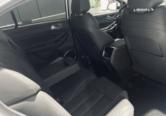 Подержанный автомобиль Omoda S5 2023 года (20 фото)