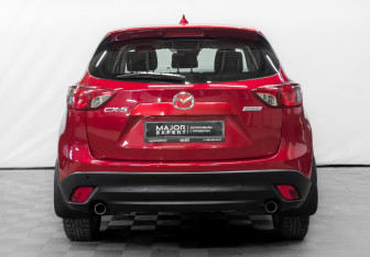 Подержанный автомобиль Mazda CX-5 2015 года (6 фото)