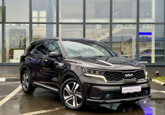 Подержанный автомобиль Kia Sorento 2021 года (3 фото)