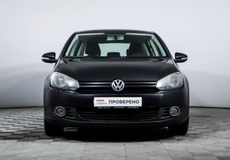 Подержанный автомобиль Volkswagen Golf Hatchback 2012 года (2 фото)